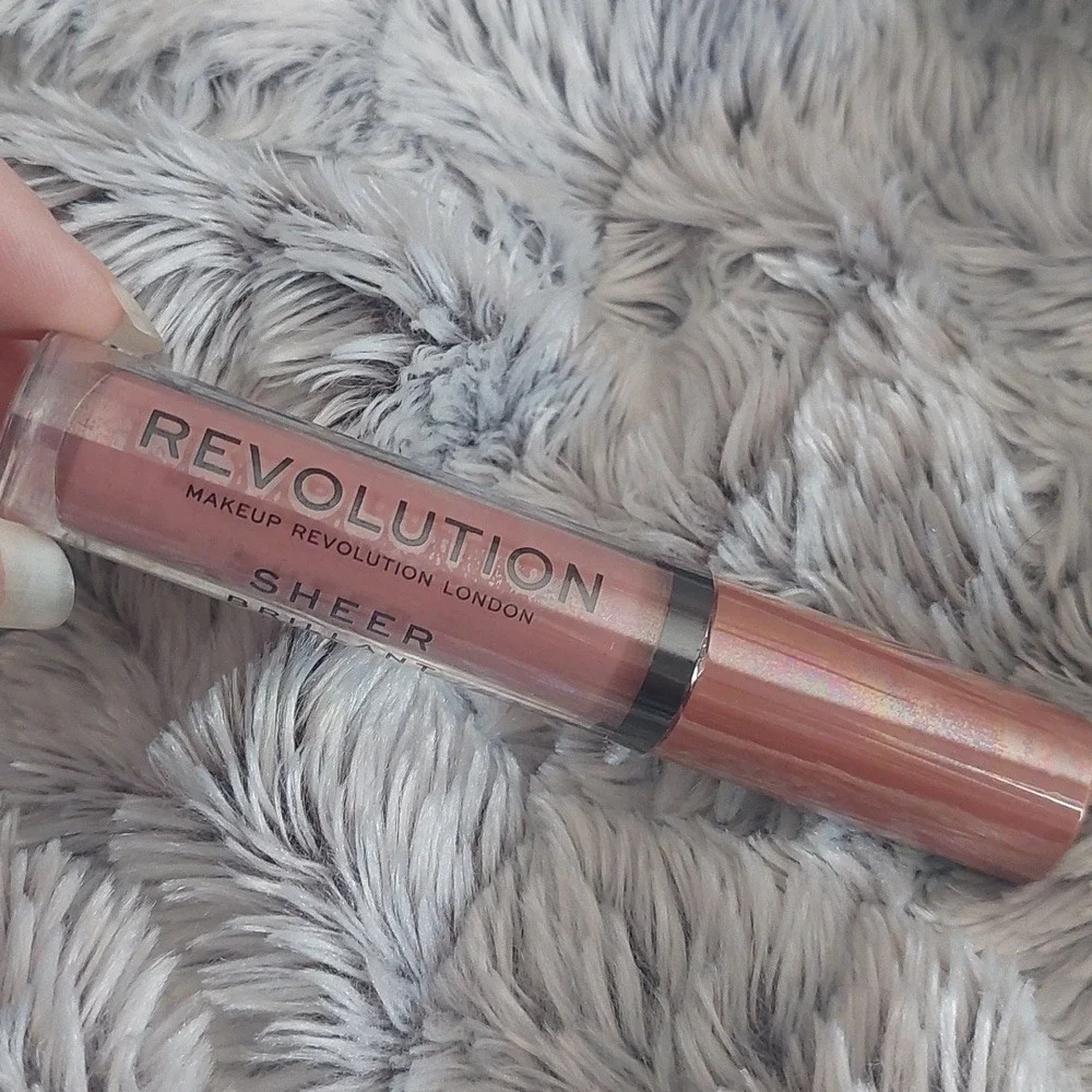 New makeup revolution lip gloss‎ Sheer Crush